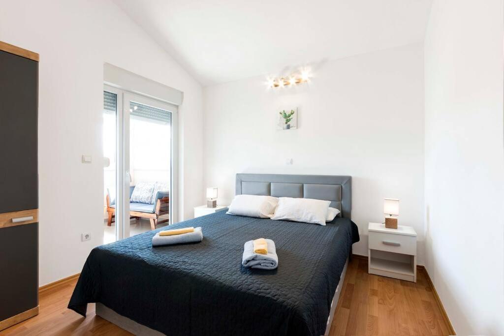 Cozy Apartment With Private Parking Medulin Kültér fotó