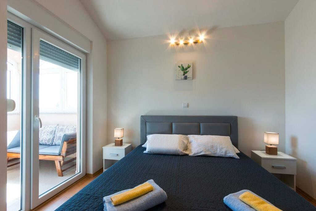 Cozy Apartment With Private Parking Medulin Kültér fotó